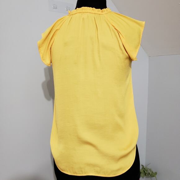 Loft yellow ruffled capped sleeve V Neck Top XSP - Picture 9 of 11